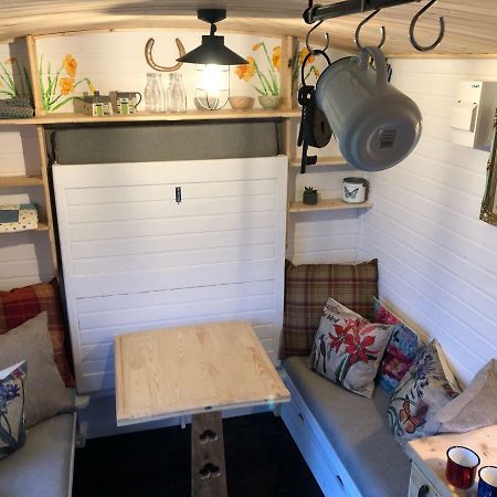 Clydesdale Shepherds Hut Ξενοδοχείο Μπέλφαστ Εξωτερικό φωτογραφία